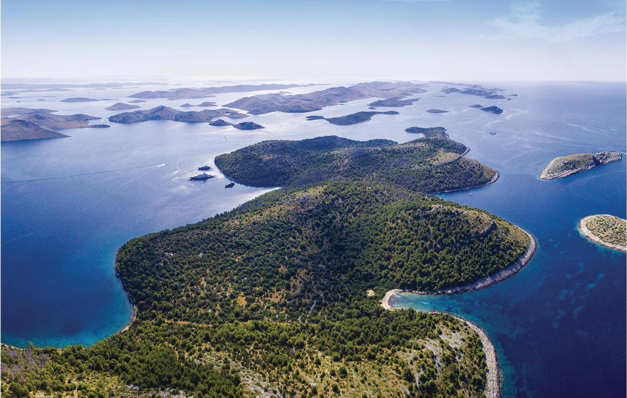 Amazing Home In Kornati With House Sea View Vrulje  Екстер'єр фото