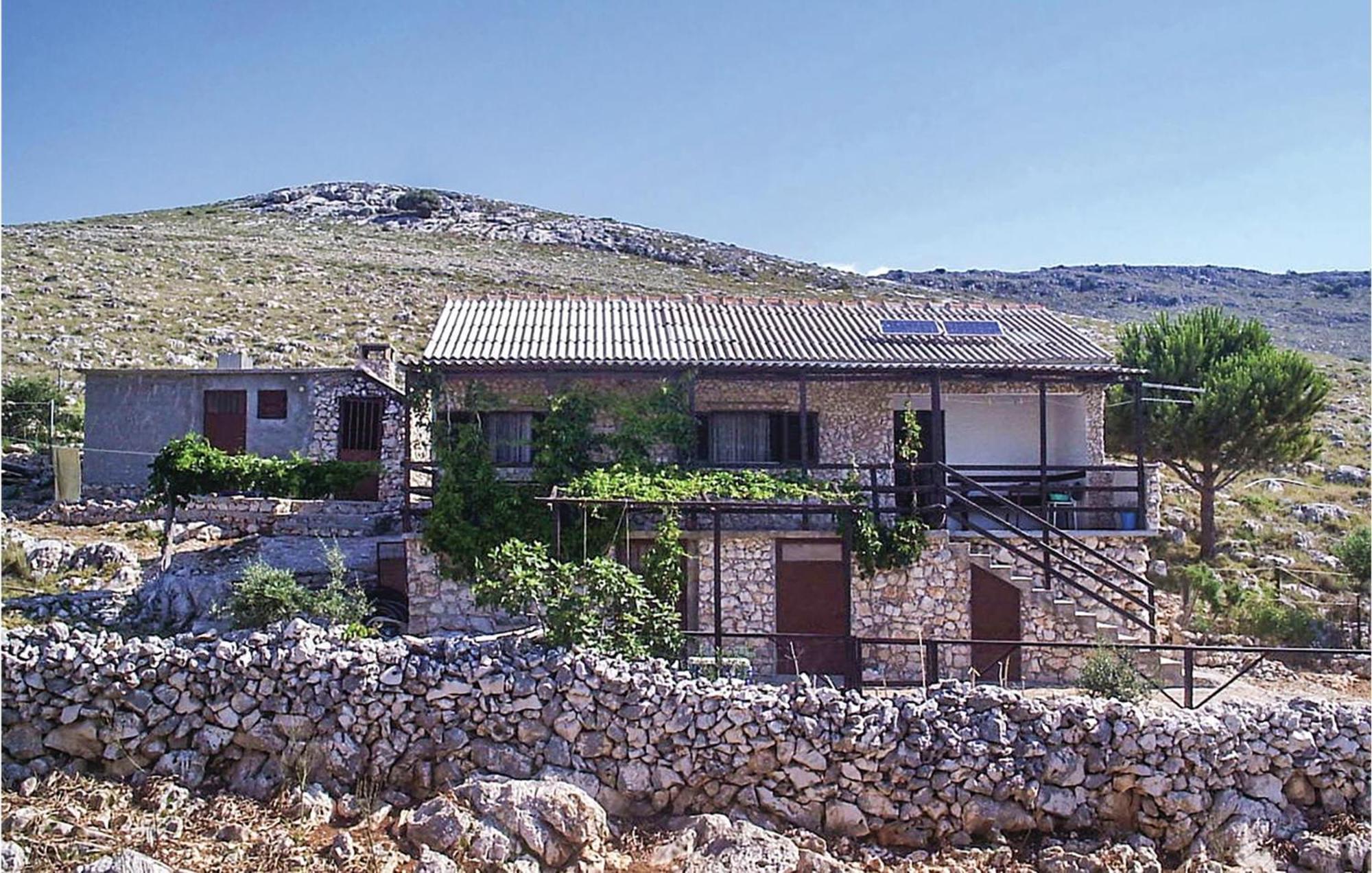 Amazing Home In Kornati With House Sea View Vrulje  Екстер'єр фото